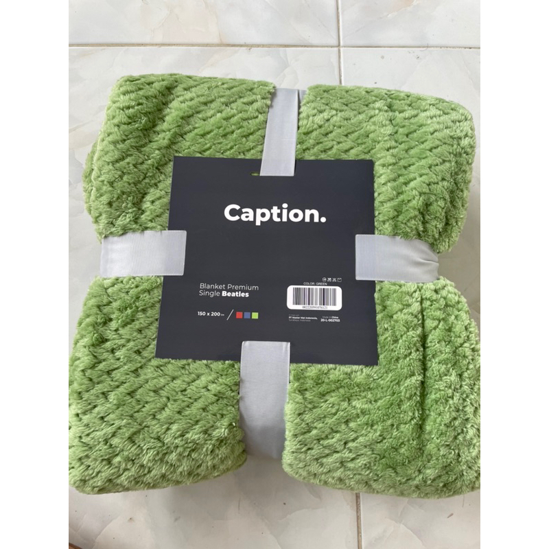 Selimut Premium Caption