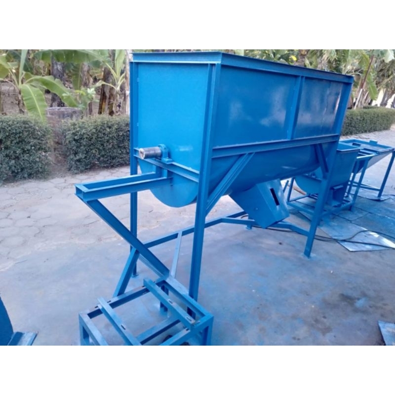 Mesin Mixer pakan Kapasitas 200kg gearbox 80