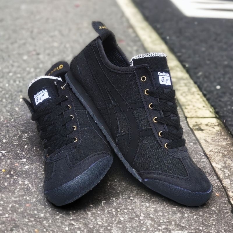 Sepatu Pria Kanvas Tali Full Black Limited Edition Sepatu Sneakers Pria