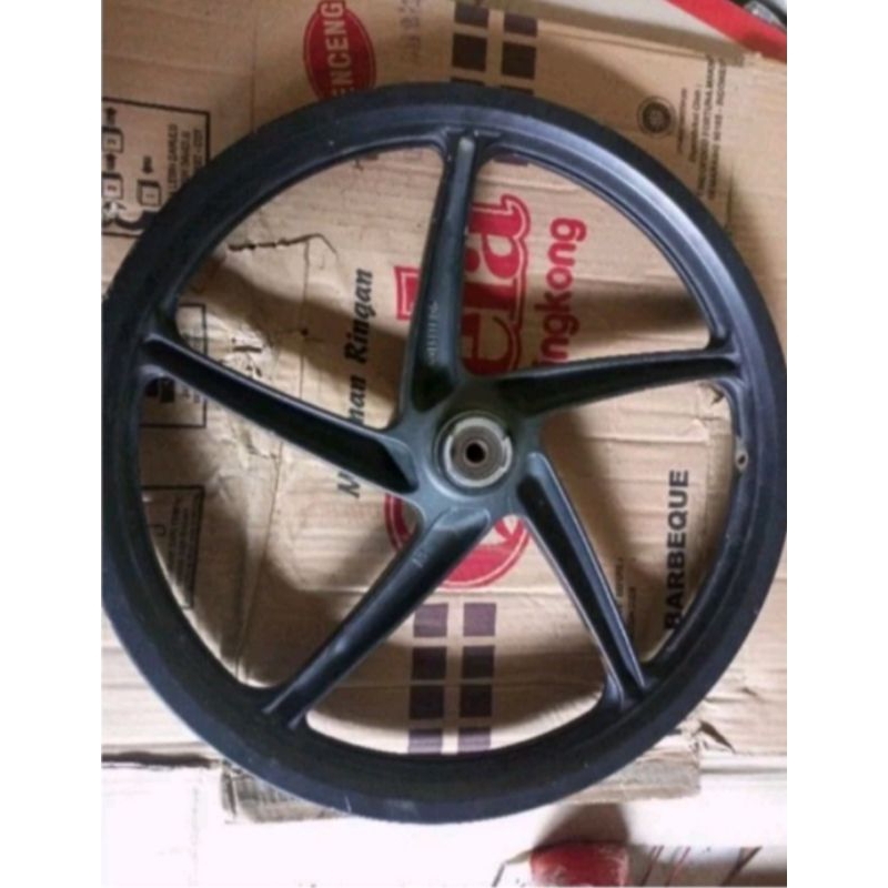 velg depan revo absolute original lepasan