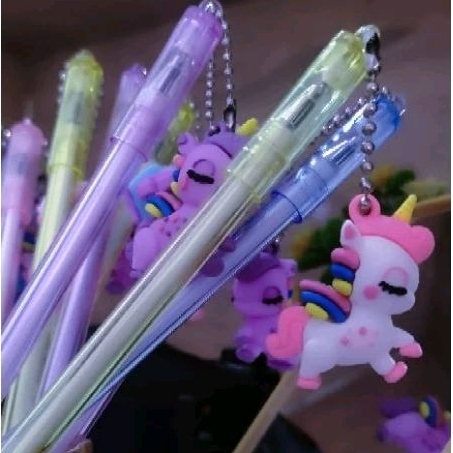 

Pulpen lucu karakter unicorn