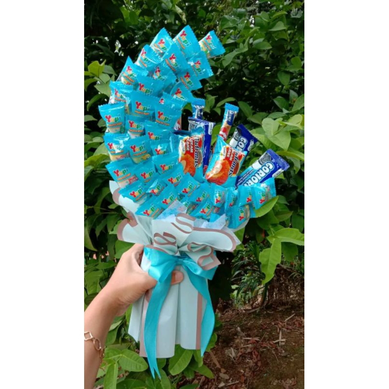 

Buket Bulan Sabit Yupi