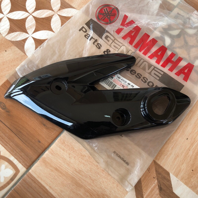 COVER KUPING LAMPU DEPAN KANAN YAMAHA SCORPIO Z NEW ORIGINAL / 54D-F3132-00-P0