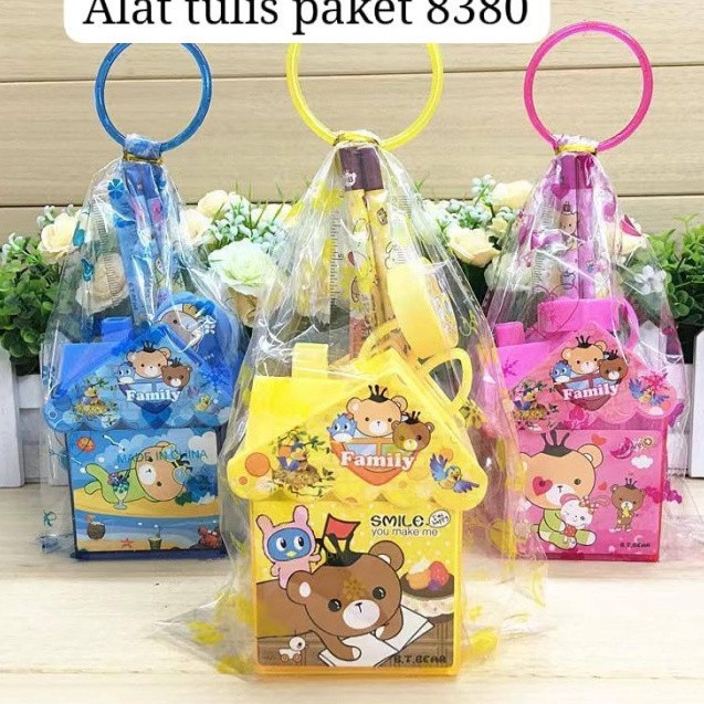 

Best Product EM Alat Tulis Paket 8380 Set Atk Anak Souvenir Kado