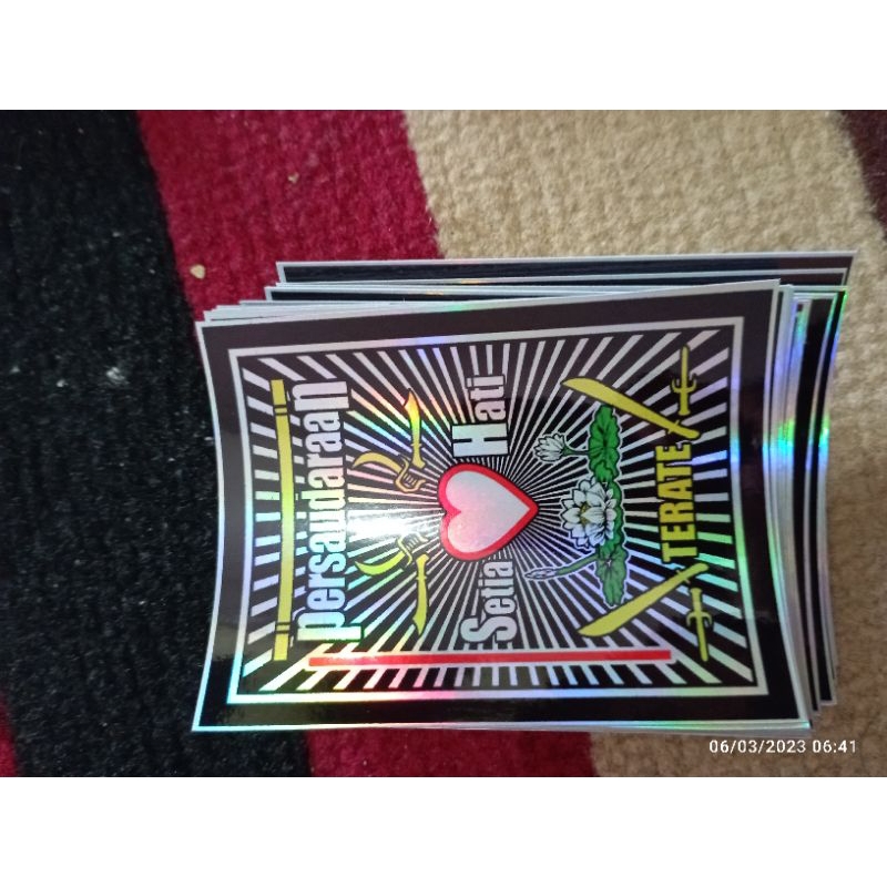 

STIKER PSHT HOLOGRAM & VINIL/PUTIH