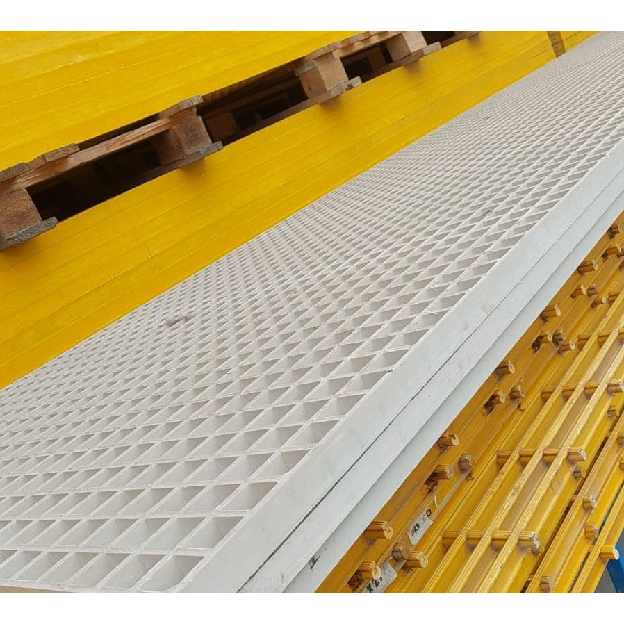 frp moulded grating pijakan size : 600 x 4000mm . 50mm