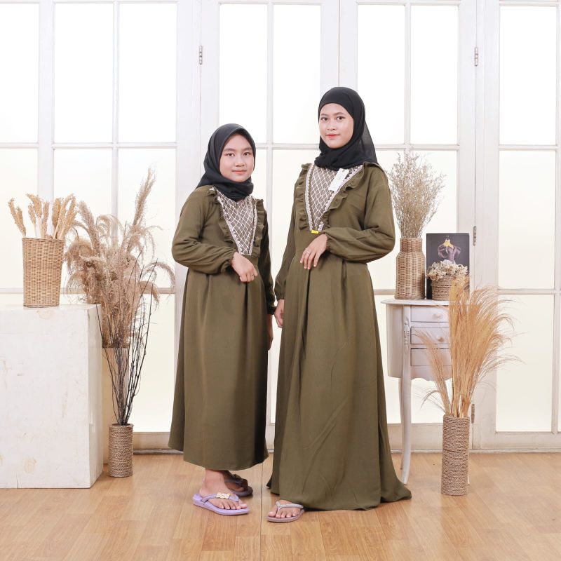 Gamis Sella Dress Cringkel Airflow Mix Borkat Kekinian Gamis Cringkel Model Baru Gamis Lebaran Gamis