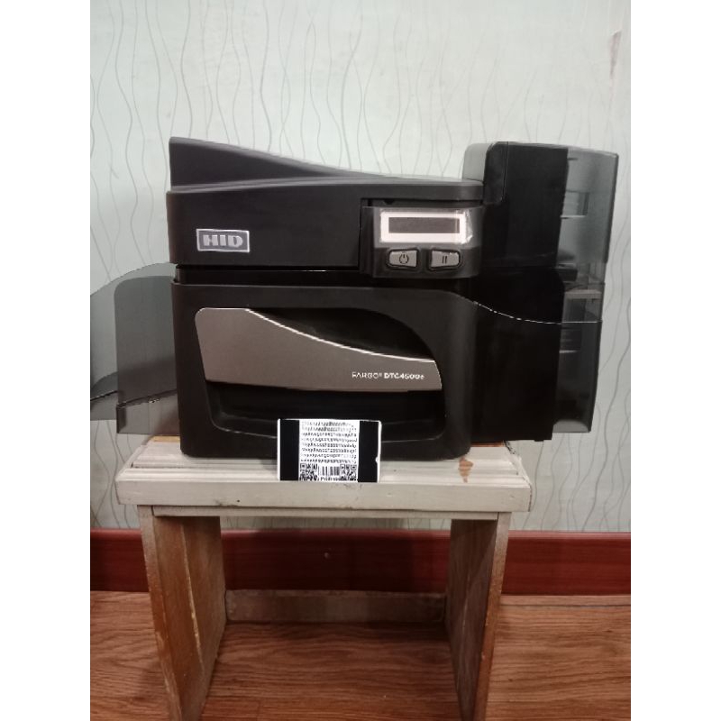 Fargo DTC4500e - Printer ID Card Dual-Sided dengan Holographic Lamination dan Smart Card Encoding