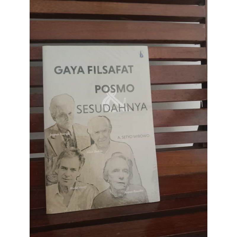 GAYA FILSAFAT POSMO DAN SESUDAHNYA