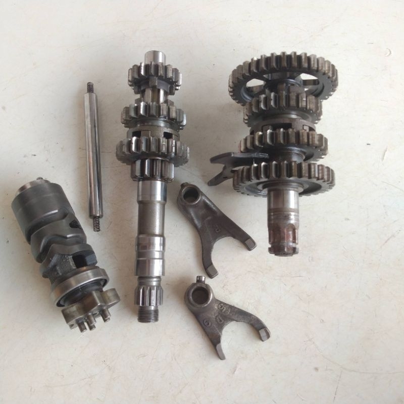 RASIO GIGI TRANSMISI JUPITER Z NEW ROBOT 31B 2010-2012 FULSET ORIGINAL COPOTAN