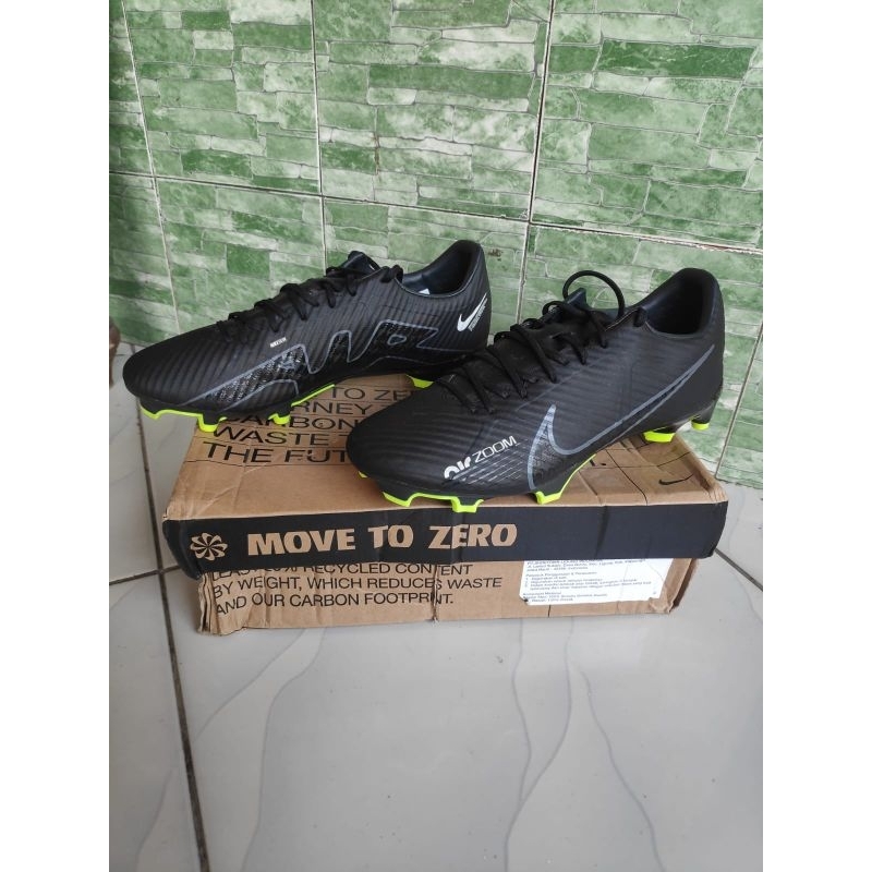 sepatu bola bekas/second