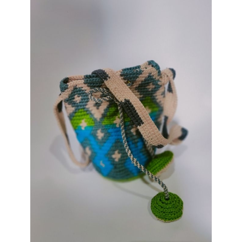 Tas rajut tangan khas banjarbaru kalimantan selatan tipe 5