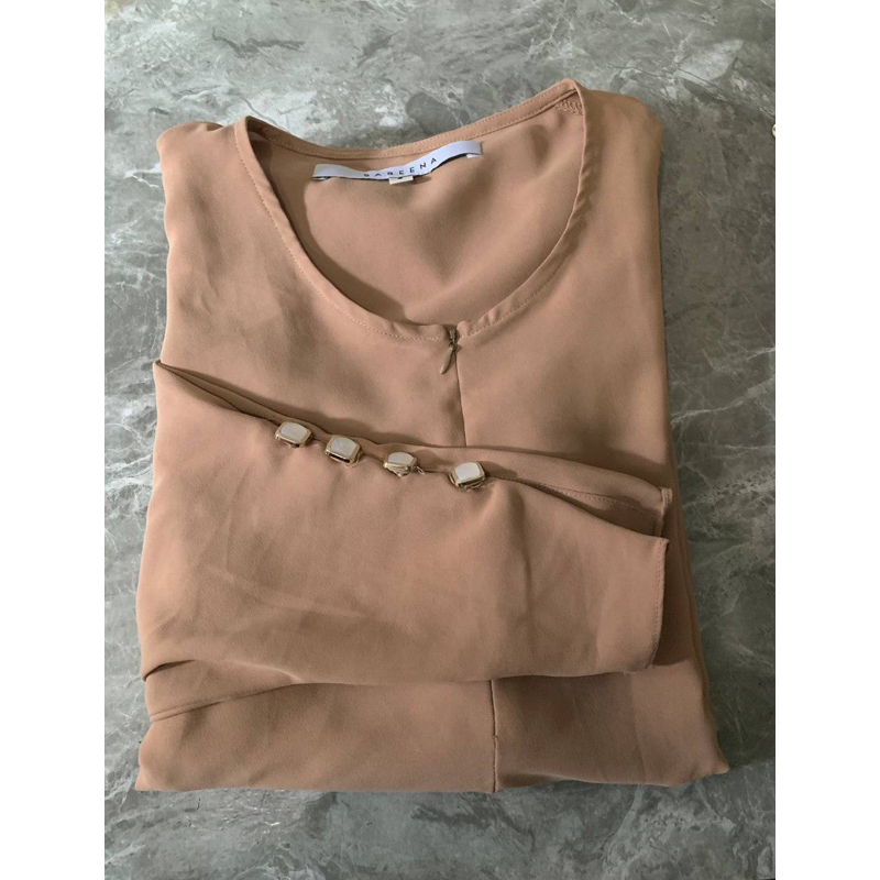 Preloved Sabeena Zahra abaya Mellow peach size S batch 2