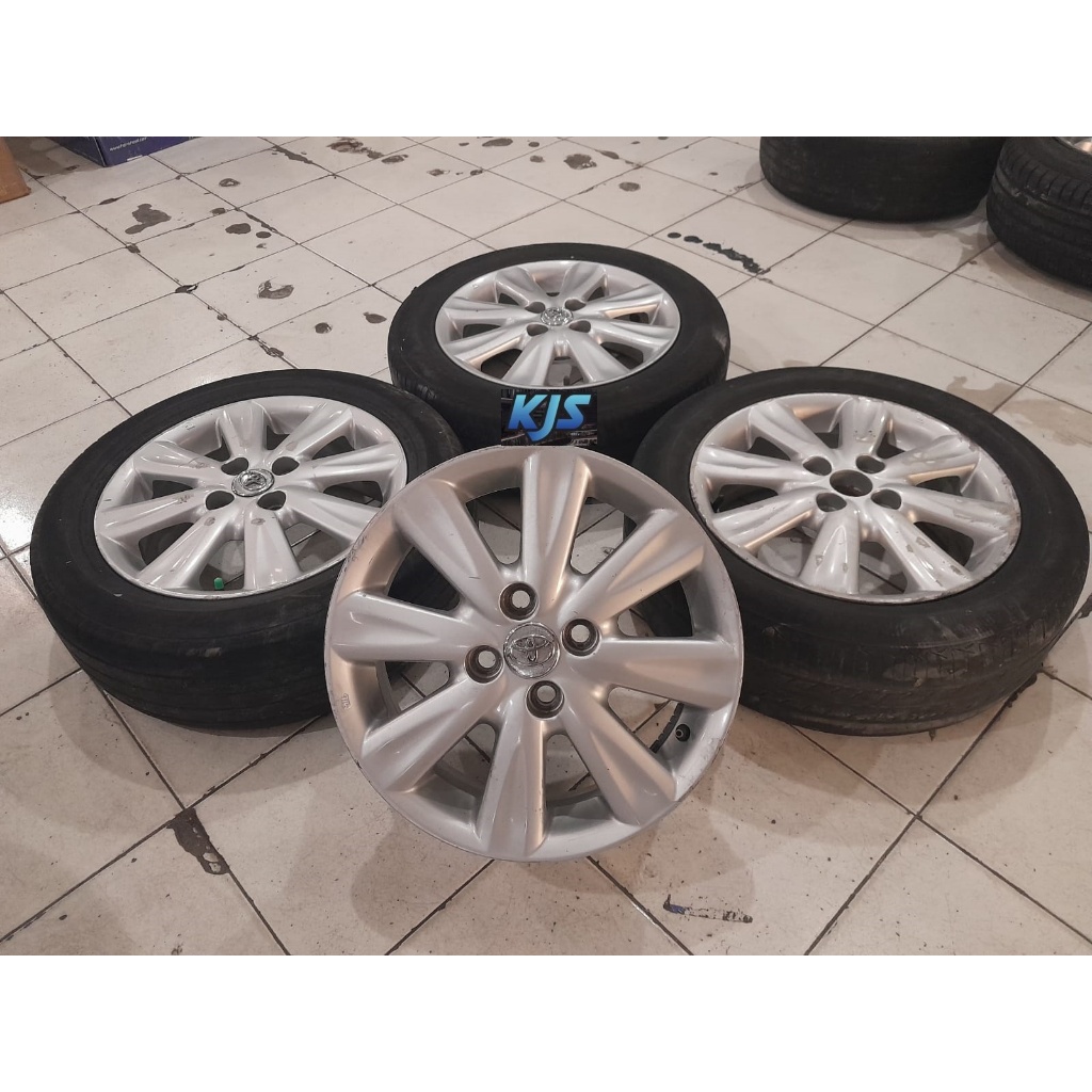 Velg Mobil Second Copotan Yaris Ring 15 Pcd 4x100 R15 Velg Only Buat Sigra Calya Agya Ayla Sirion Vi