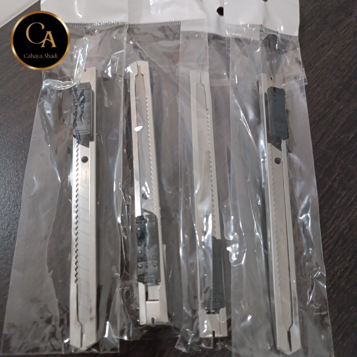 

Cutter Kecil Besi