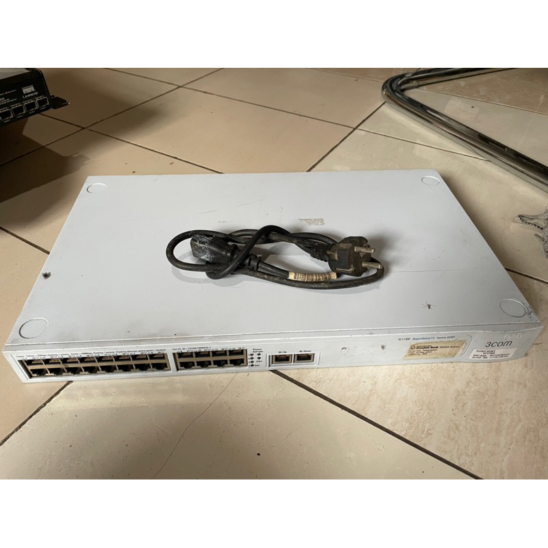 Switch 3COM 4226T Normal