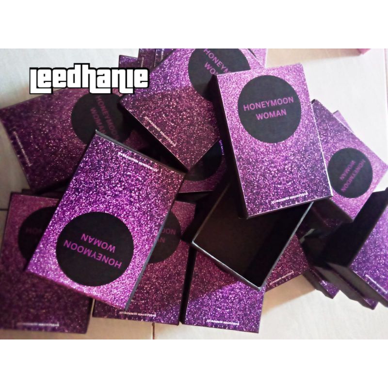 

Box Parfum / Kotak kado 10x7x3 Full cover + logo bisa Request warna