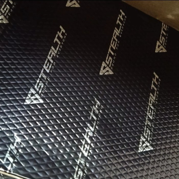 PEREDAM ASPAL MOBIL MERK STEALTH