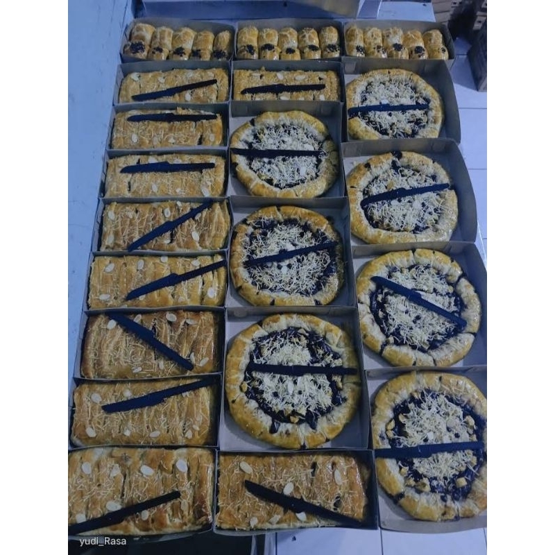 

strudle coklat keju