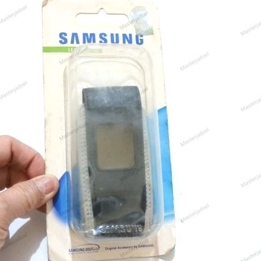 Leather Case Samsung for SGH-E700 dll. Original packing.