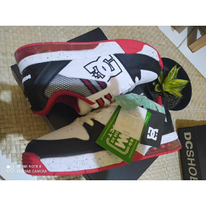 Sepatu DC Versatile White Red Not Nike Air Sepatu DC Shoes Size 39 tok