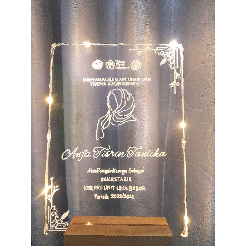 

AKRILIK CUSTOM UKURAN A4