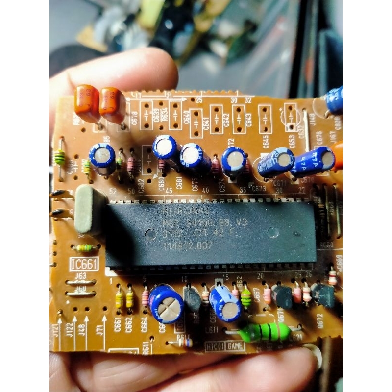ic croma micronas MSP 3410G B8 V3