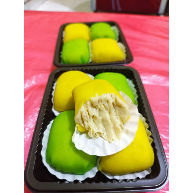 

PANCAKE DURIAN PREMIUM TANPA CREAM FULL DURIAN KEMASAN JUMBO 4 PCS