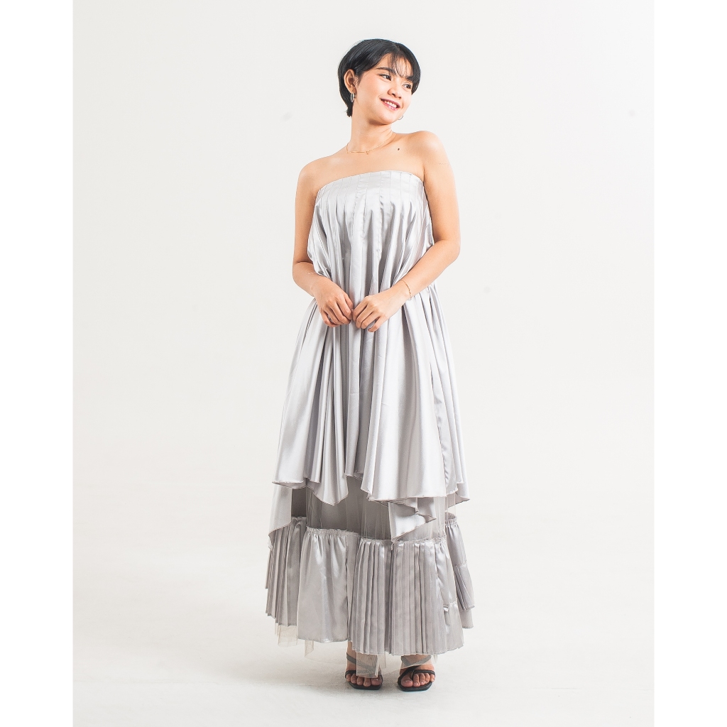 dress wanita pesta silver satin elegan