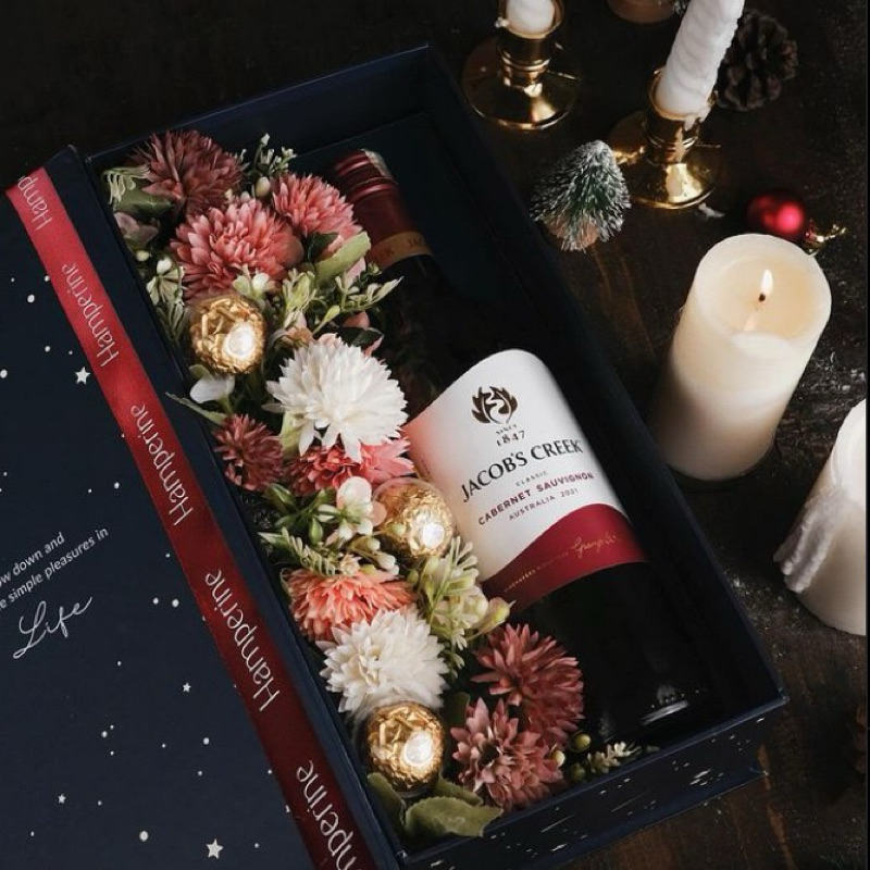 

Hamperine Wine Flower Hamper (Custom)