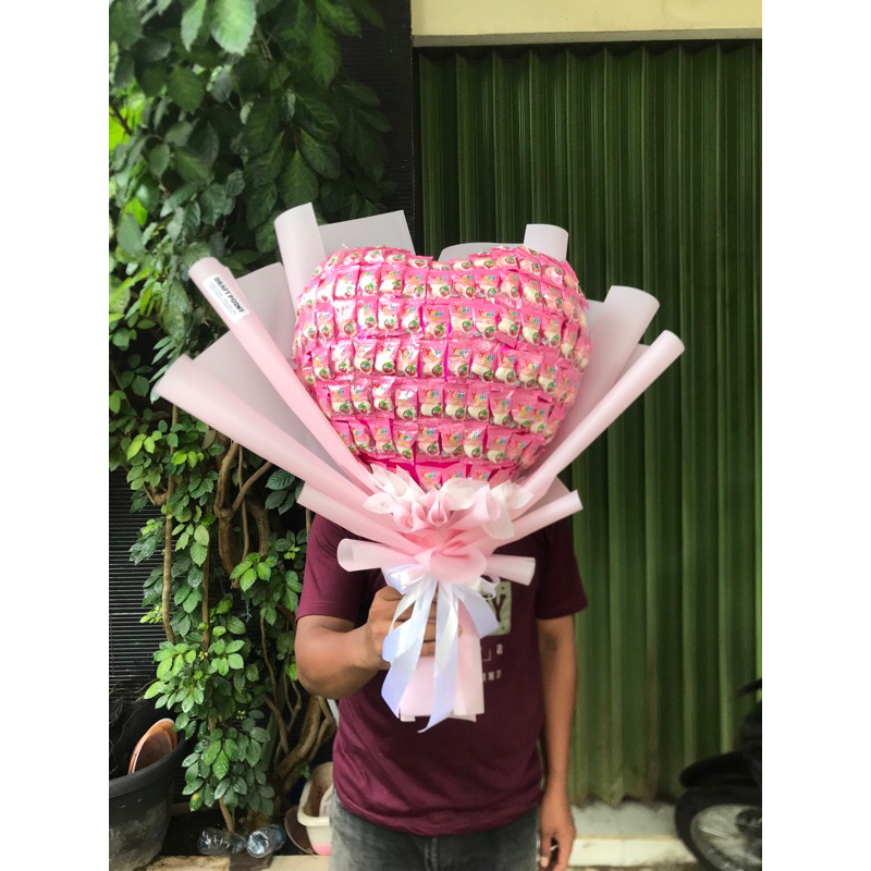 

Buket Yupi Love Kiss