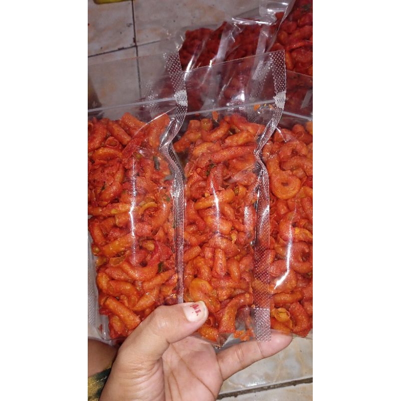 

makaroni pedas daun jeruk