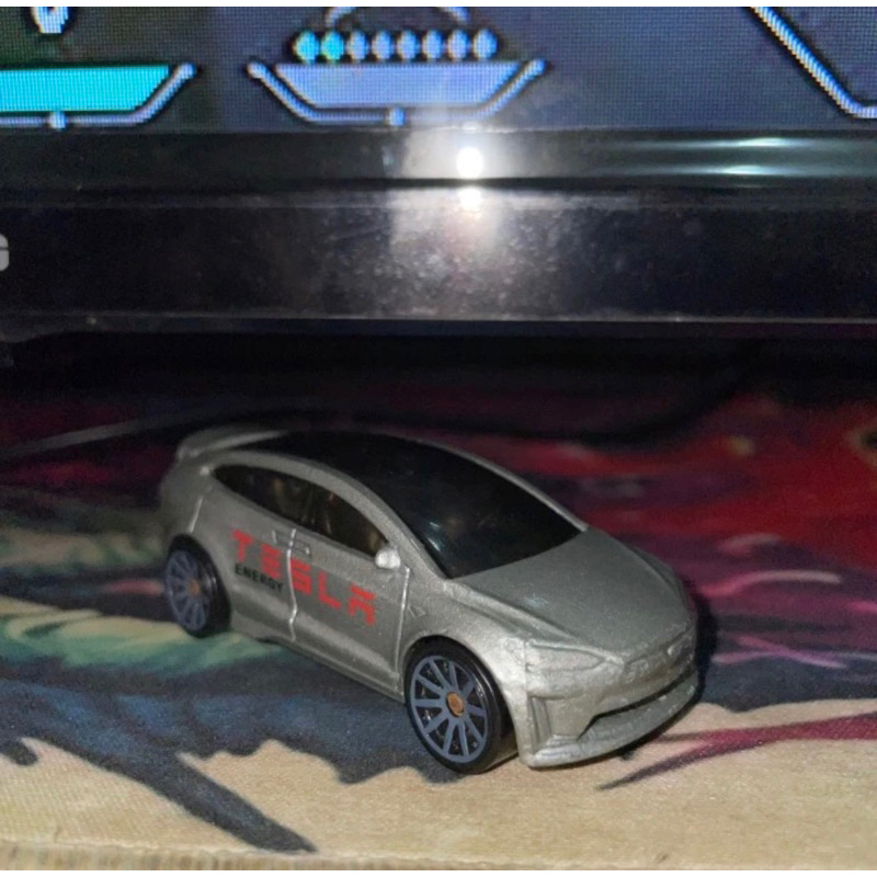 Hot Wheels Tesla Model X 2016 Loose