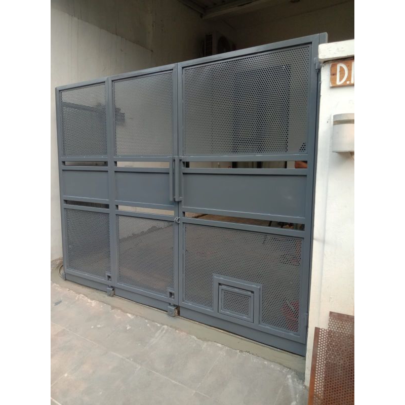 Pagar rumah model dorong plat perforated expanded industrial