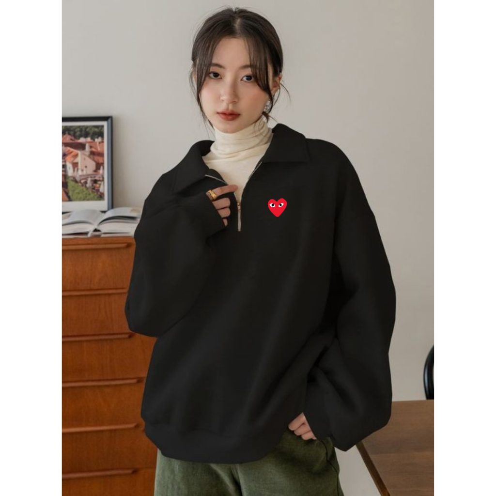 Sweater Unisex Zipper Play Love Sweatshirt Hitam / Sweatshirt Zipper Logo CDG / Sweater Turtleneck