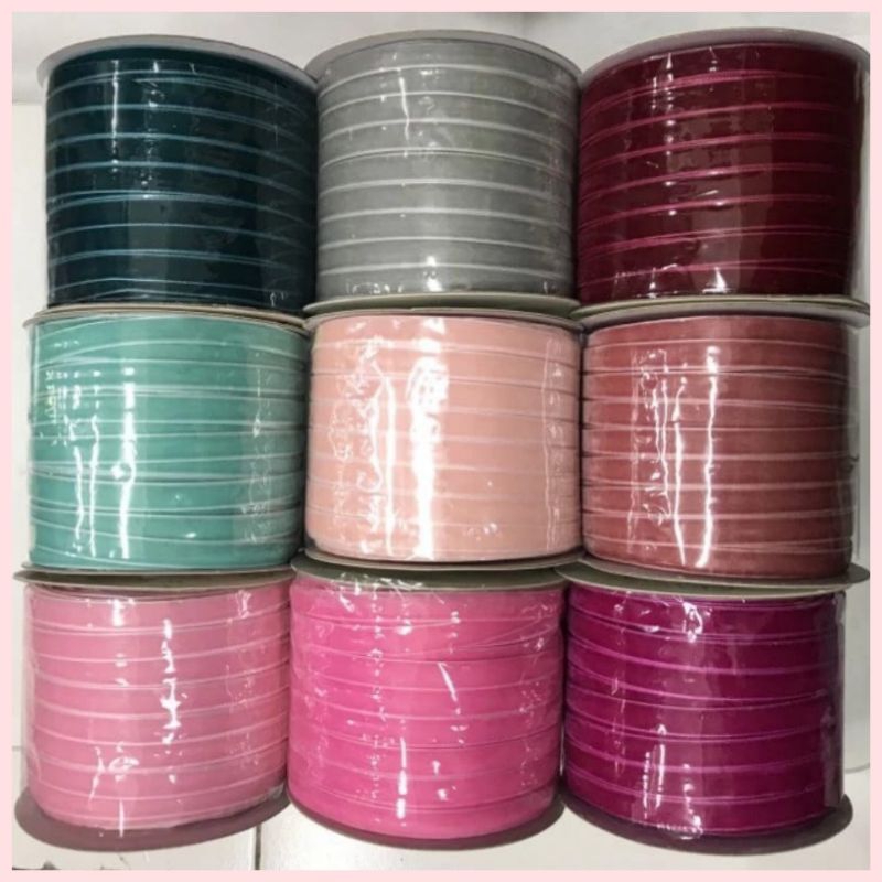 

1 yard - 1.3 cm | Pita Velvet Premium / Pita Beludu 1/2 INCH