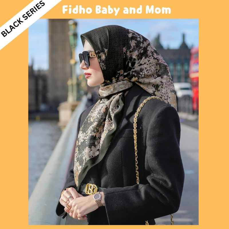 BUTTONSCARVES | BRITISH 2 ROYAL GUARD