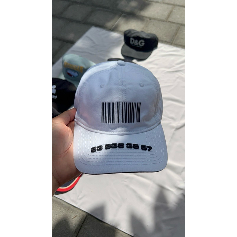 Topi Vetements Barcode