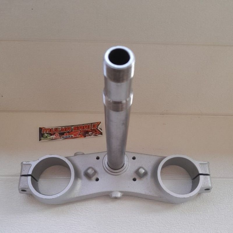 segitiga bawah USD shock/steering steem KLX BF original baru