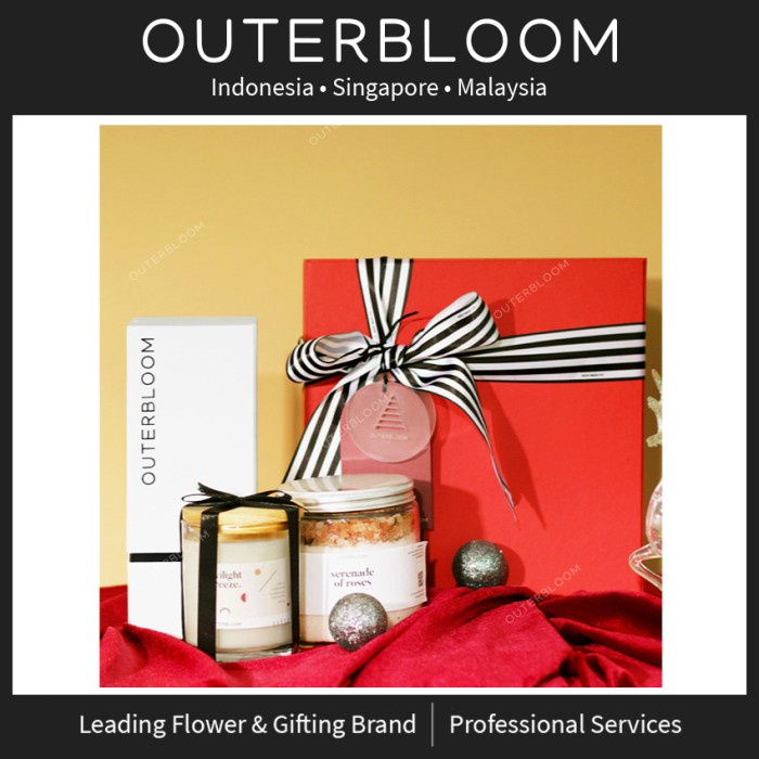 

Hampers Natal - Outerbloom Merry Christmas Red Breeze Hampers