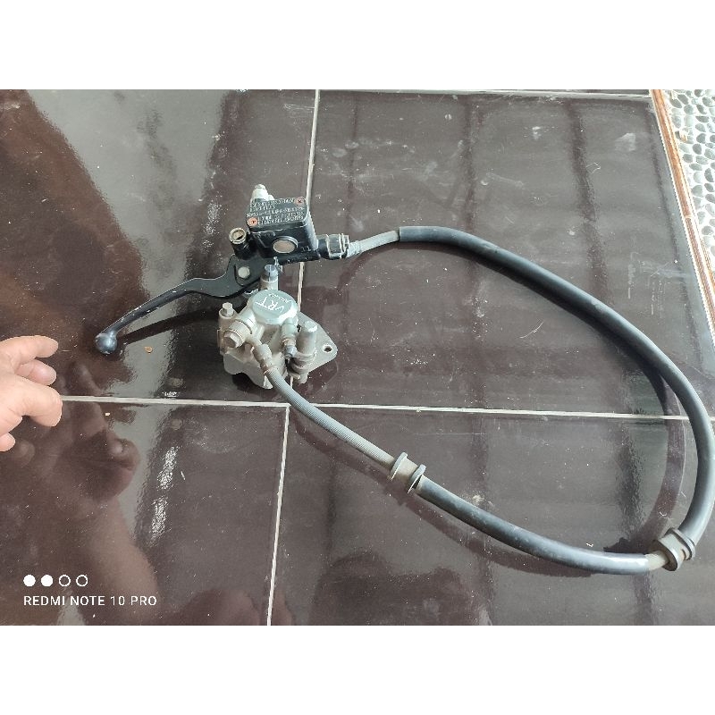 cakram beat kaliper kiri fi stater kasar beat karbu set cakram kaliper rem depan vario beat scoopy s