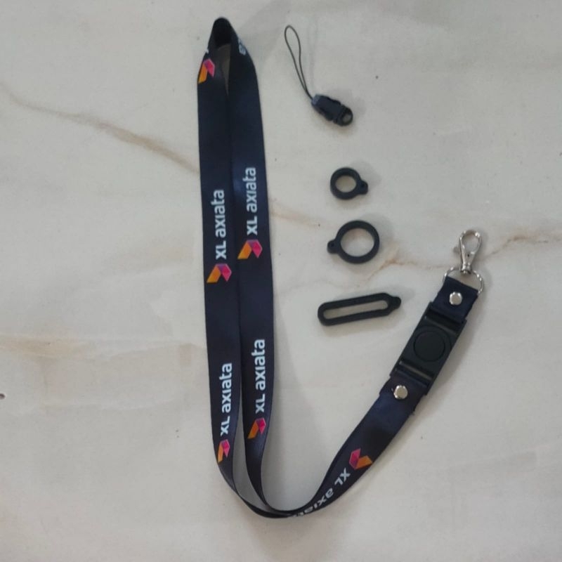 

TALI LANYARD XL AXIATA / LANYARD hitam Premium lanyard / gantungan kunci / gantungan id card / gantungan flashdisk / nametag hp name tag / handphone BEST SELLER CODi
