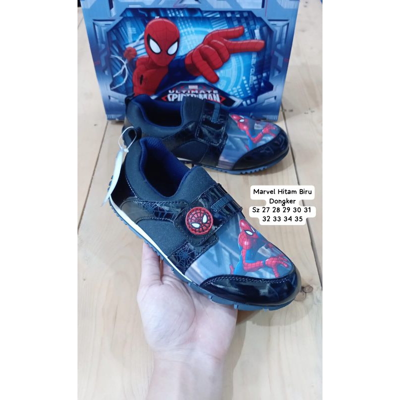 Sepatu Anak Pria Original Marvel