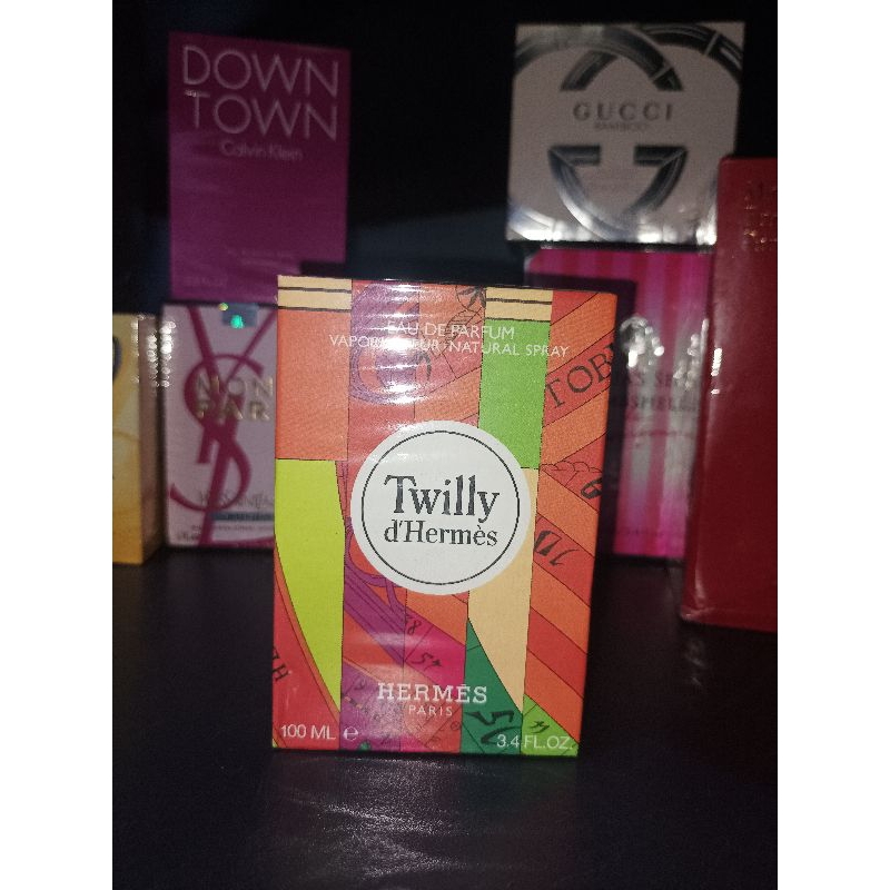 TWILLY HERME