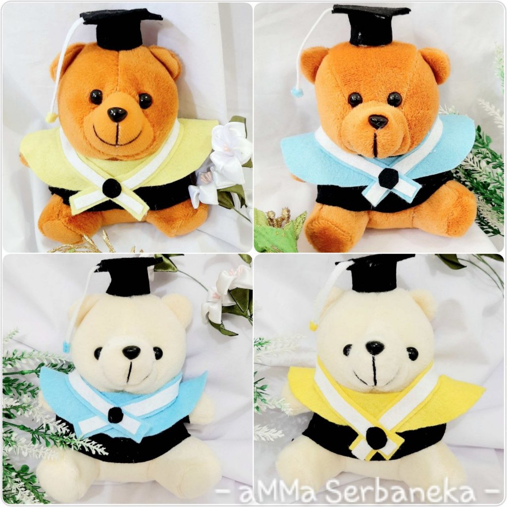 Boneka Beruang Wisuda dengan Mendali Bear untuk Bucket