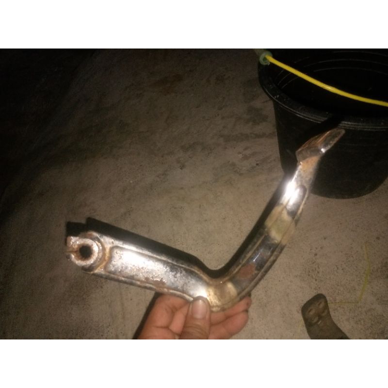 pedal rem satria 2tak Dd