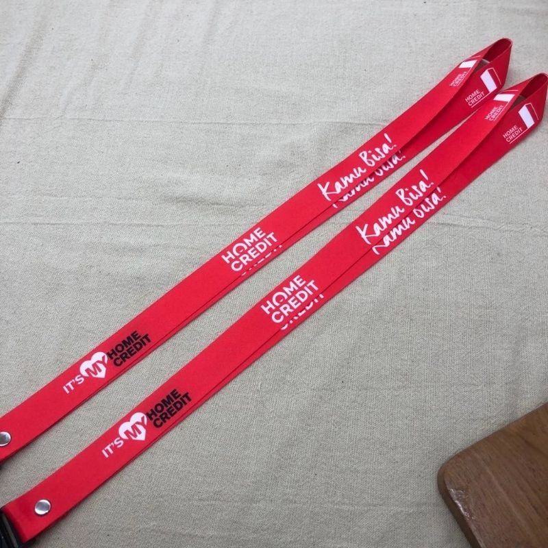 

TALI ID CARD HOME CREDIT LANYARD PERINTING 2 SISI