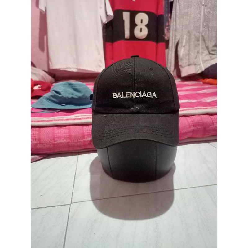 topi Balenciaga second