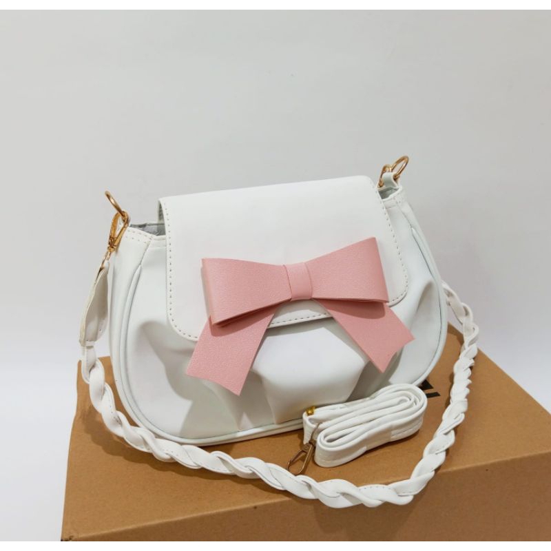 tas selempang ANGELA