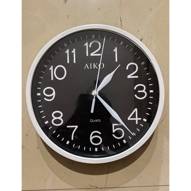 Murah.. Jam Dinding aiko / jam dinding murah /  Jam dinding Diameter 23cm